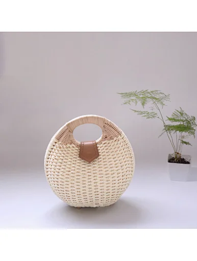 small straw tote bag