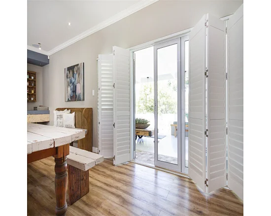 plantation shutter