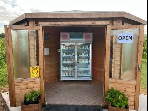 Smart fridge to sell farm produce berry fruit in UK