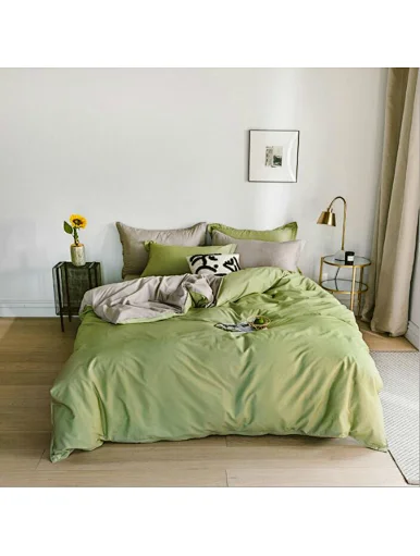 Four piece bed set, HIGH QUALITY AND WORKMANSHIP: These sheets are made with high quality workmanship and strong durable fibers to ensure they last a long time.
DOUBLE BRUSHED: They are brushed on both sides for extra softness that gives you that dreamy,