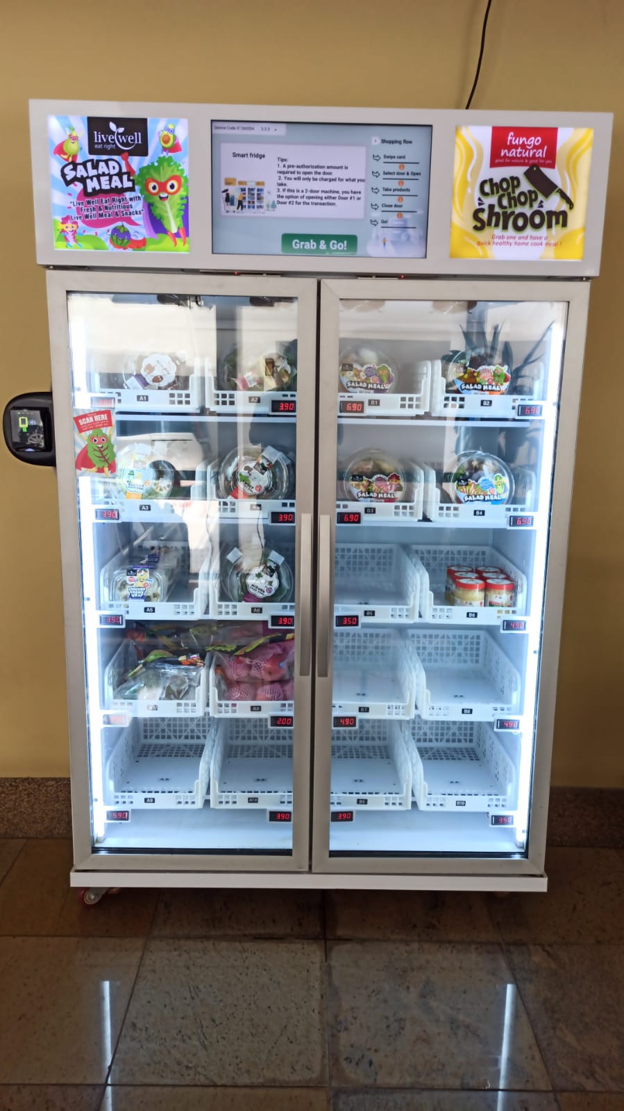 Selling watermelon in vending machines, friut vending machine