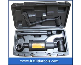 汽车维修工具  AUTOMOBILE MAINTENANCE TOOLS.