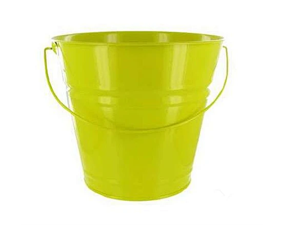 These colored galvanized metal buckets are perfect for party, or storage needs. The round shape and vintage design make them both practical and stylish