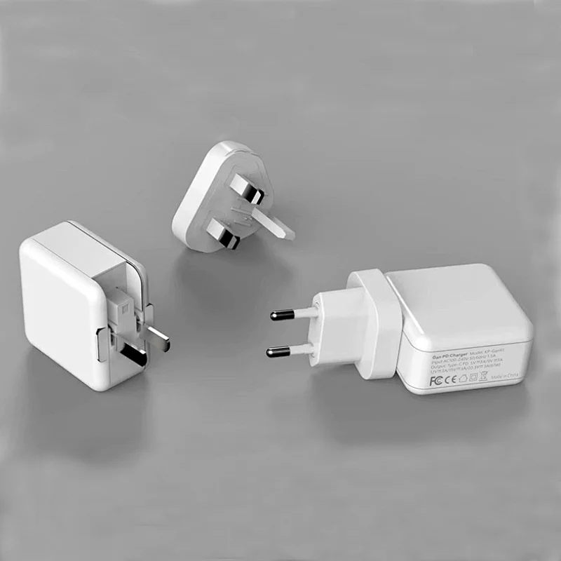 Adaptateur de voyage mondial USB C PD de technologie GaN 61 W