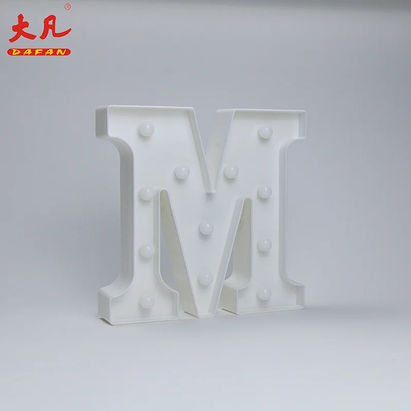 M热卖led灯圣诞灯led塑料灯立方字母板字母
