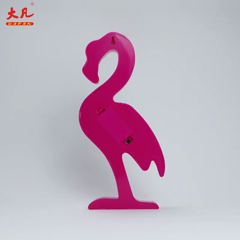 最受欢迎的火烈鸟室内灯桌装饰字幕字母灯塑料灯3d led字母标志