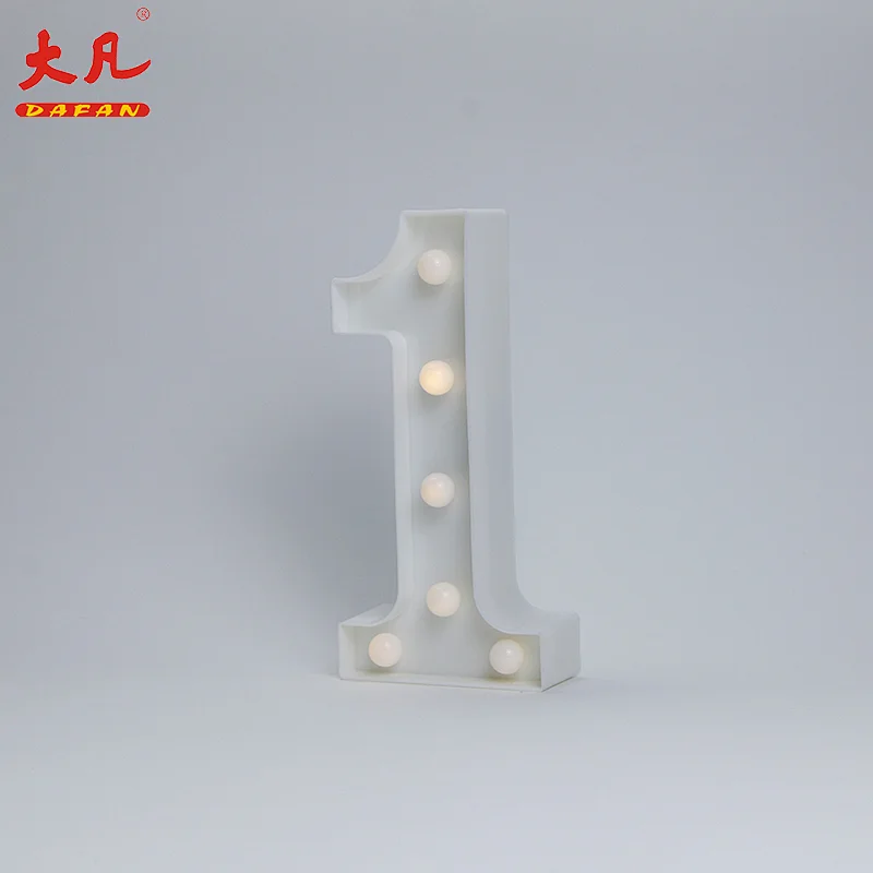 1形状LED字母灯塑料字母灯标志为所有节日，婚礼，党装饰夜灯
