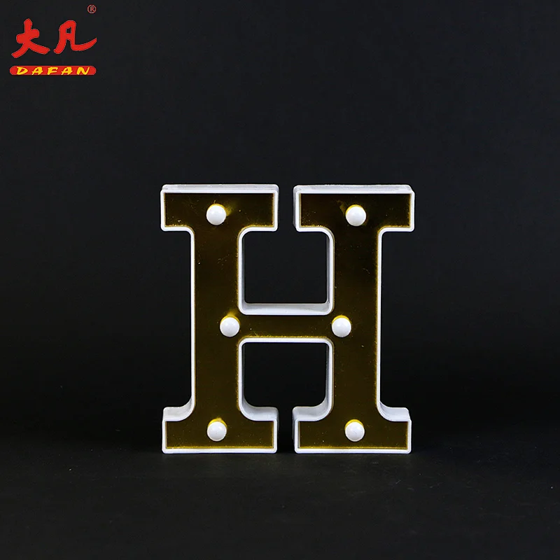 H热卖字母板塑料装饰字灯定制工厂led电池灯