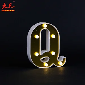 用于婚礼装饰3D LED灯泡的小Q形LED字幕字母灯