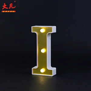 便宜的工厂价格装饰节日房间台灯I led灯板信