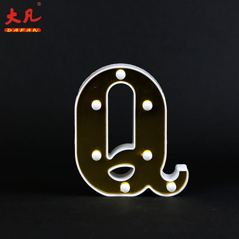 用于婚礼装饰3D LED灯泡的小Q形LED字幕字母灯