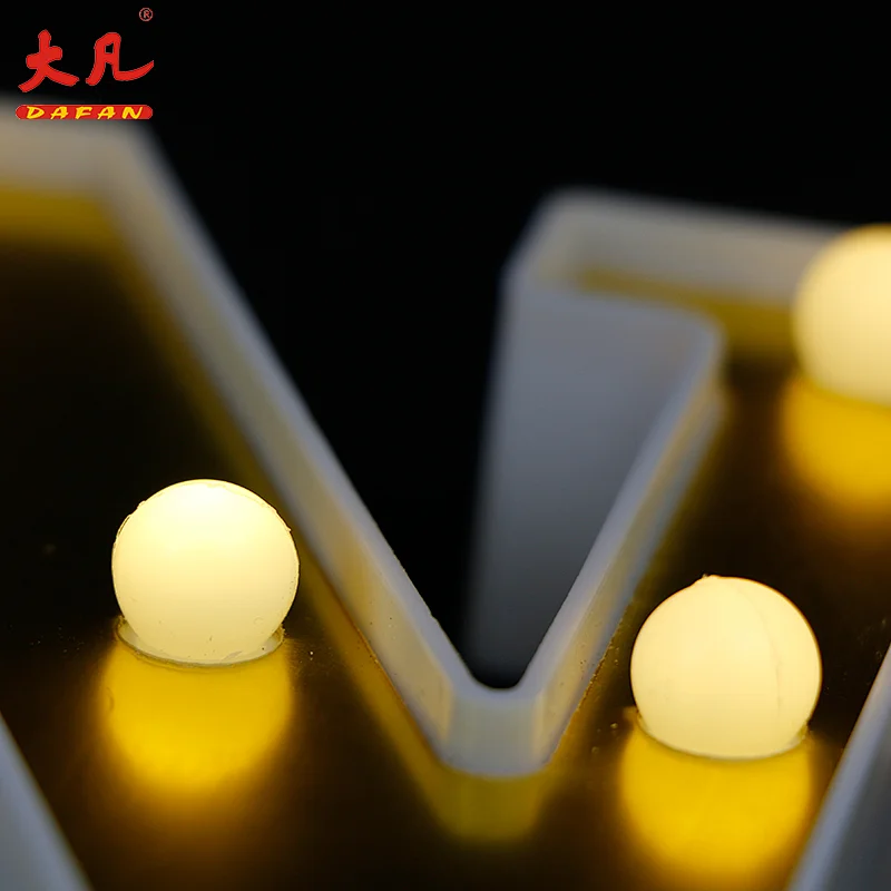 E形状假日亚克力led字母板灯塑料室内房间灯桌3d标志