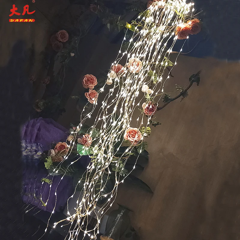 圣诞瀑布窗帘灯户外防水字符串led壁灯