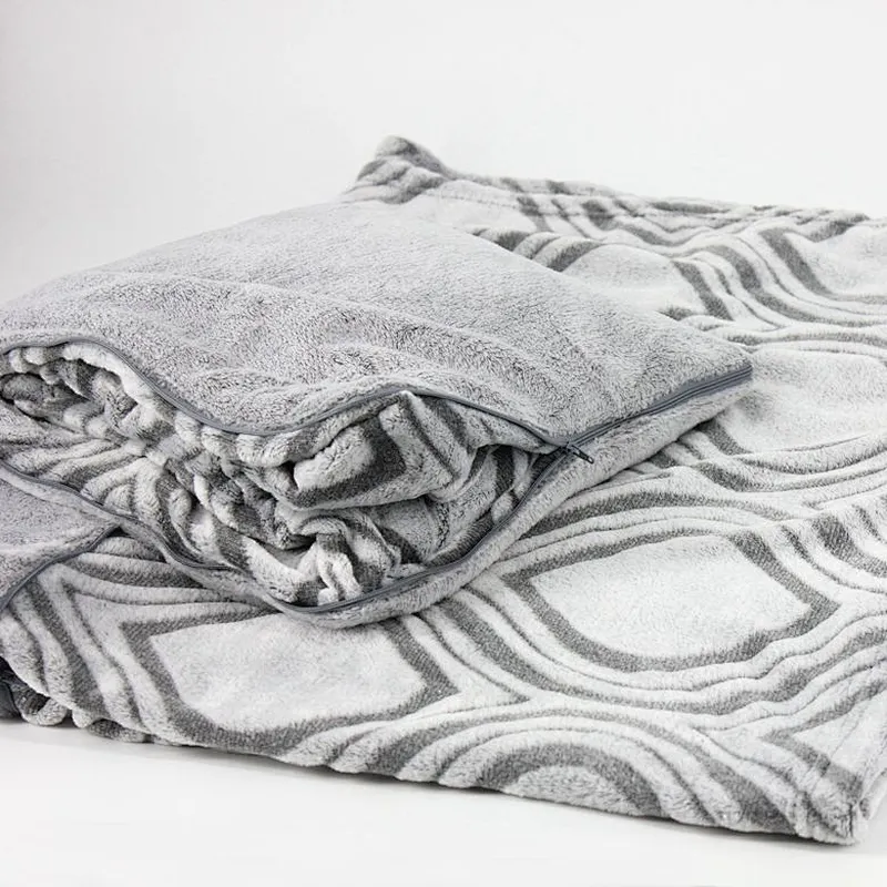 100% Polyester Embossed Bottom Printed Flannel Fleece Blanket