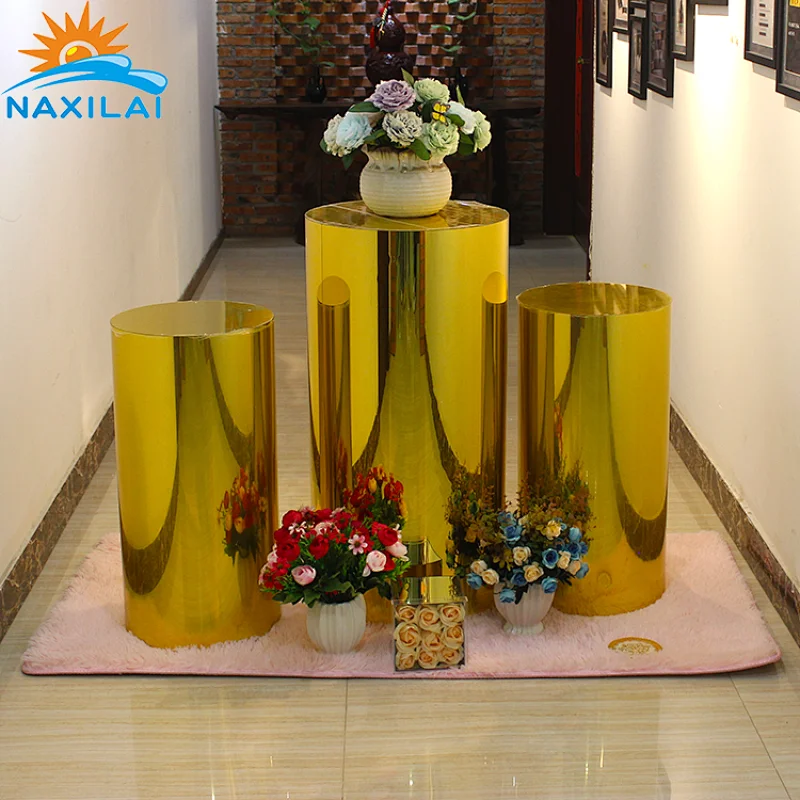 Naxilai Gold Round Plinth Pillars