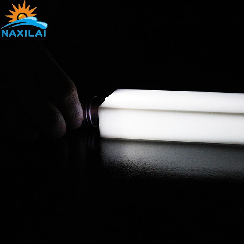 white plastic square tube