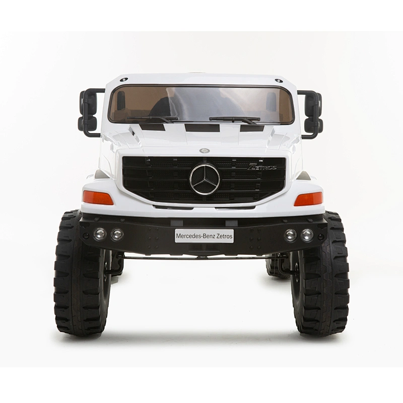 Benz Zetros con licencia