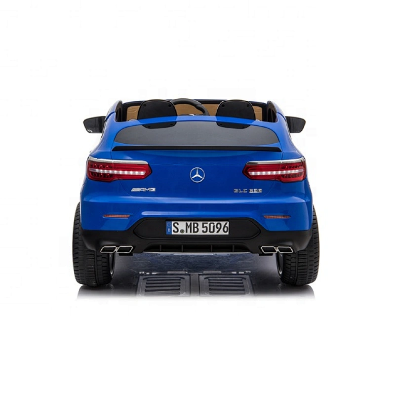 2019 Mercedes Benz GLC63 con licencia