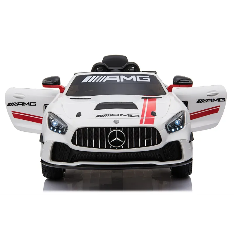 Mercedes Benz AMG GT4 con licencia