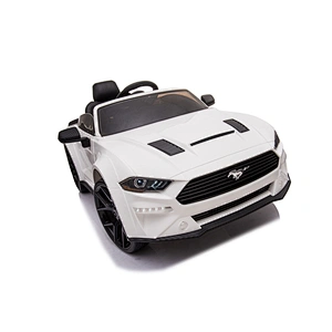 Ford Mustang con licenza