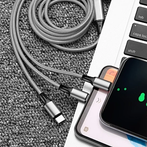 3 en 1 línea de cable del cargador del Usb 3A de la tableta del teléfono móvil del multiuso para el iPhone para Android