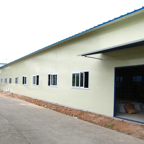 Casa tipo K con materiales impermeables ignífugos para almacén o taller