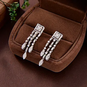silver small hoop earrings