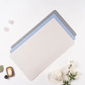 Rubber bath mat