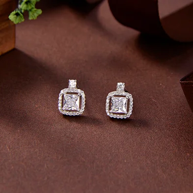 do sterling silver earrings tarnish