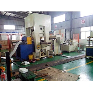 Máy cấp thép Servo NCF nối tiếp cho dây chuyền sản xuất cắt xẻ rãnh tự động