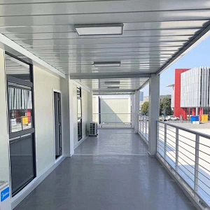 Aislamiento térmico fuerte Ensamble rápido Aspecto colorido para diferentes casas de contenedores para entornos