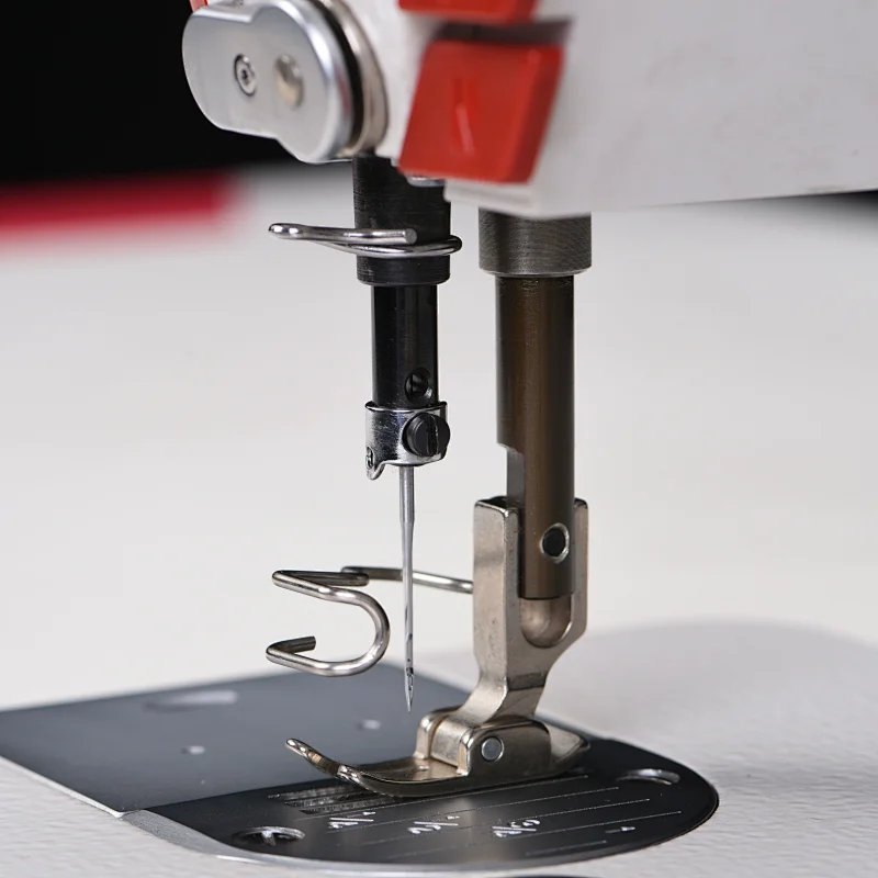 KL-1988A Computerized Super High Speed Multi-axes Moving Lockstitch Sewing Machine