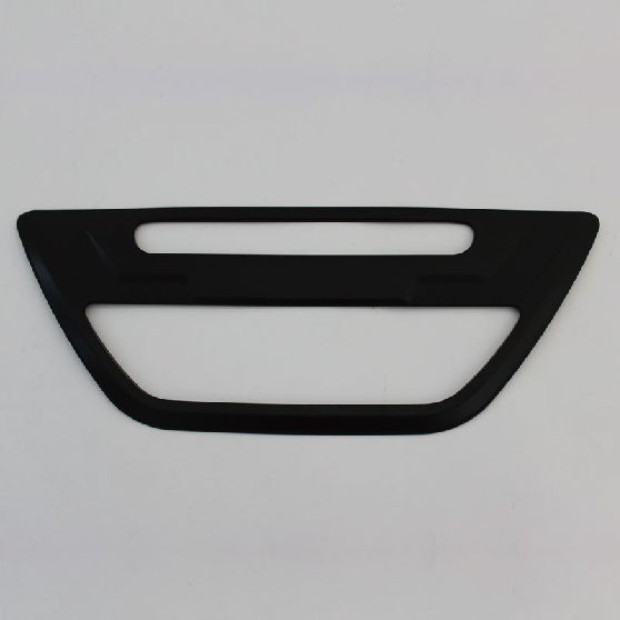REVO 15 TAIL GATE COVER