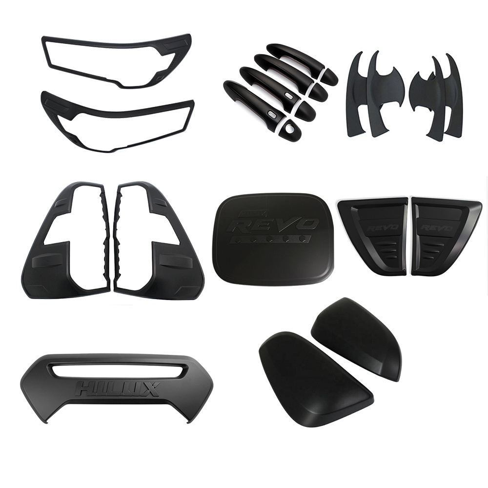 HILUX2021  4x4 BLACK KITS