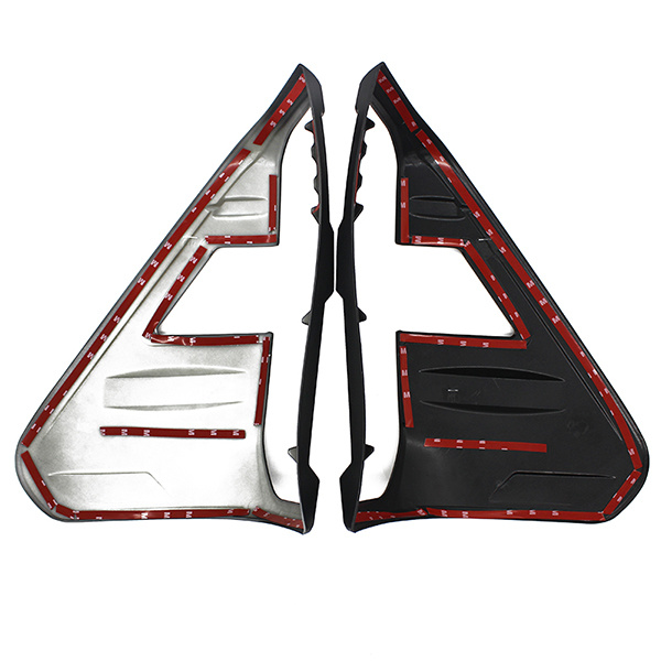 HILUX 2021 BLACK TAIL LIGHT COVER