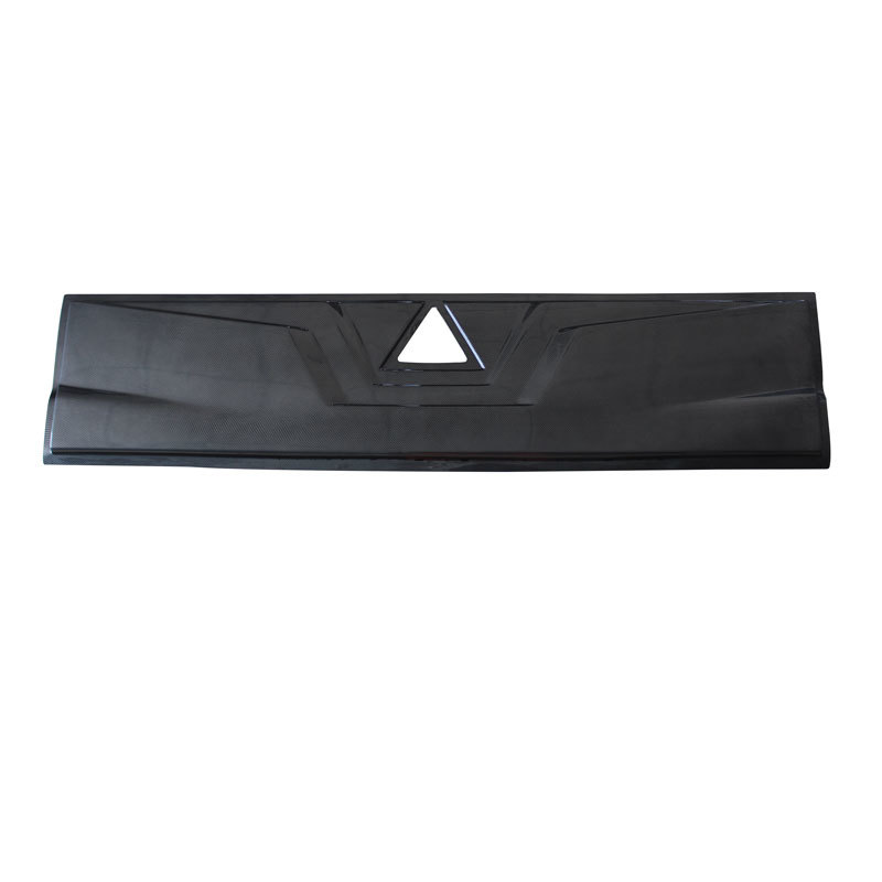 TRITON 15 TAIL GATE NUDGE COVER(LOWER)