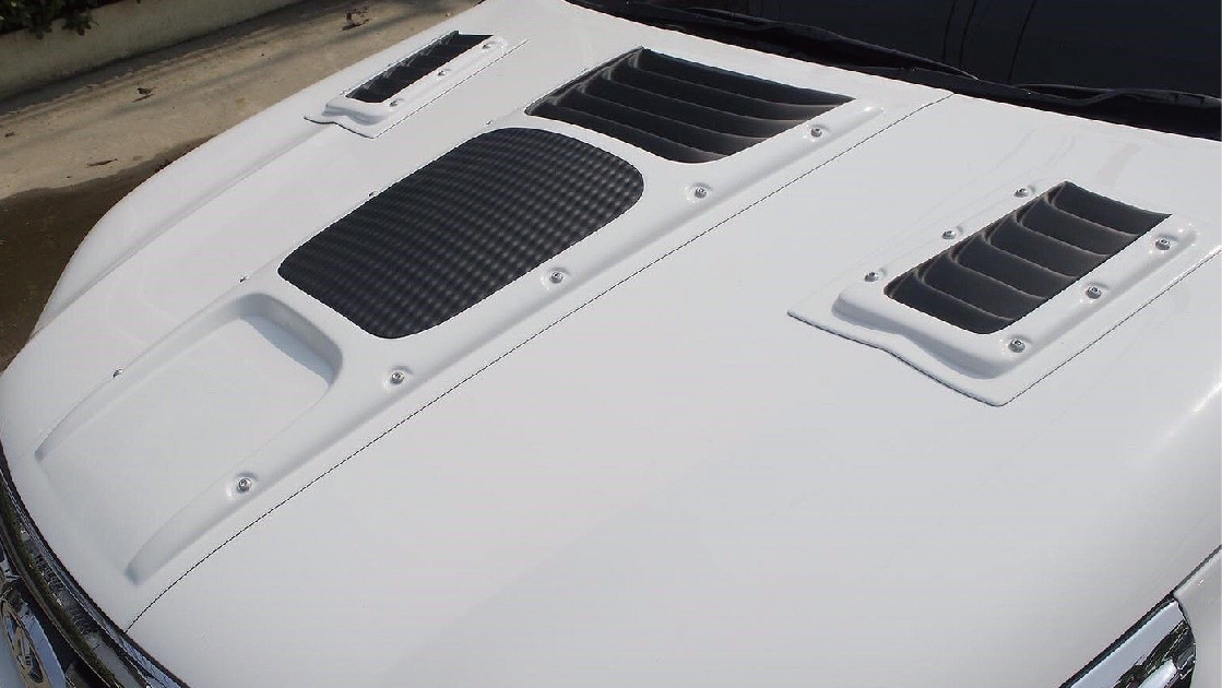 REVO 15 BONNET SCOOPS COVER