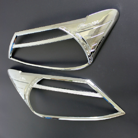 D-MAX 12 HEAD LIGHT COVER