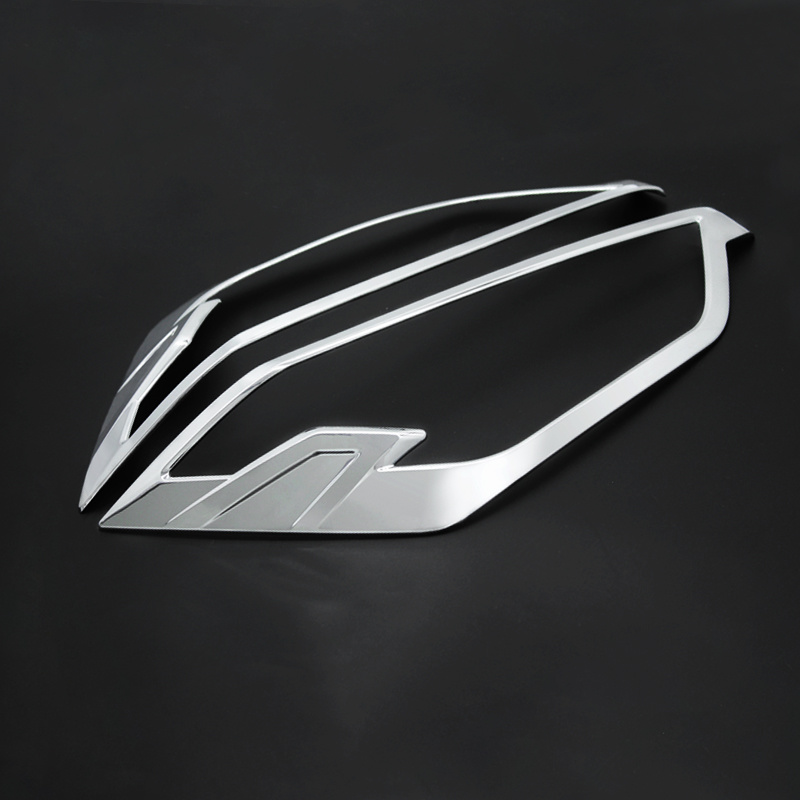 D-MAX 2021 CHROME  HEAD LIGHT COVER