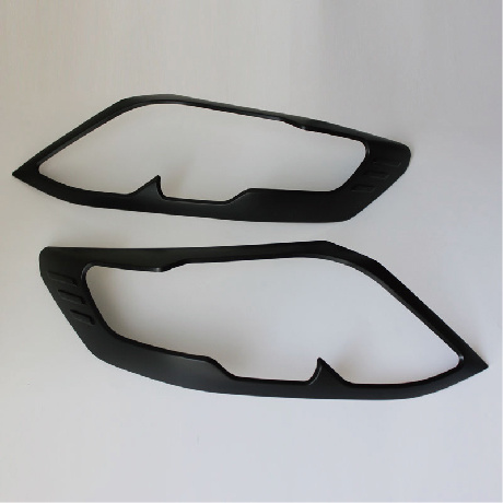 FORTUNER 12 HEAD LIGHT COVER