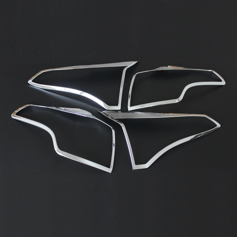 RAV4 17 TAIL LIGHT COVER
