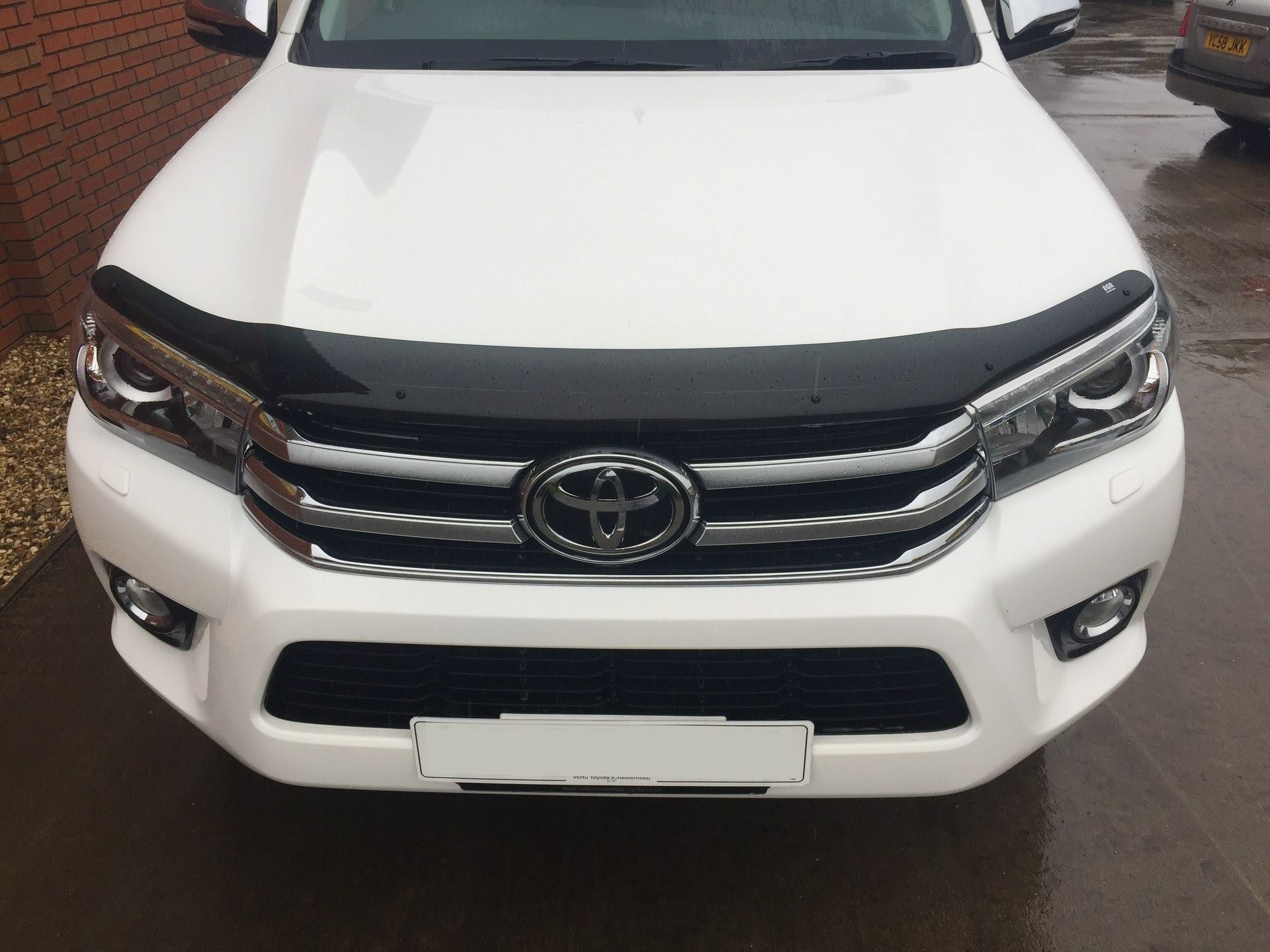 REVO 15 BONNET GUARD AU