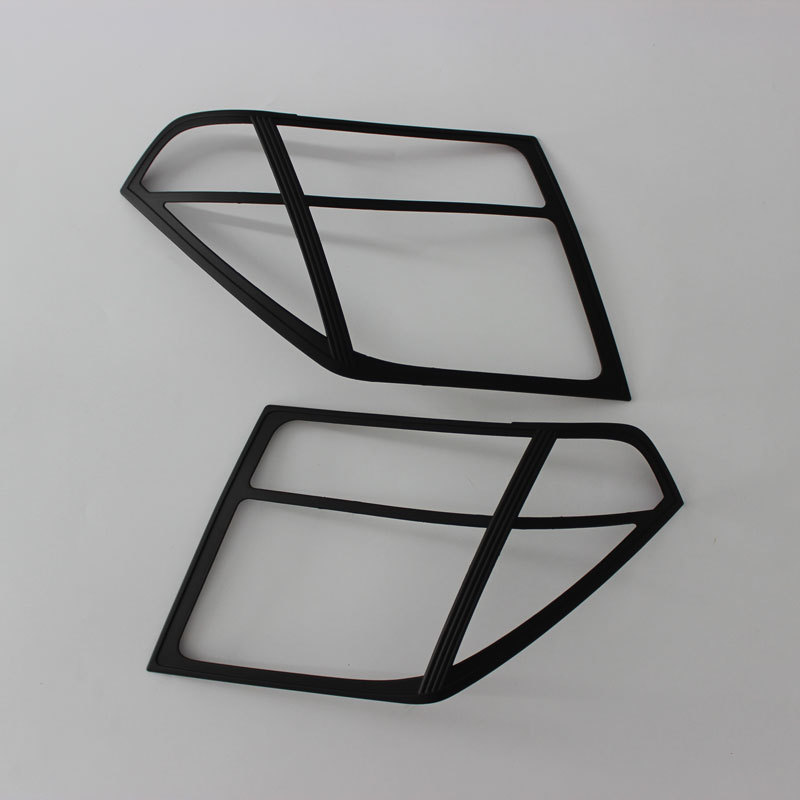 NAVARA 06 HEAD LIGHT COVER