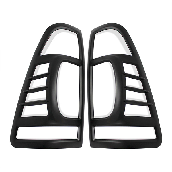 D-MAX 07 TAIL LIGHT COVER