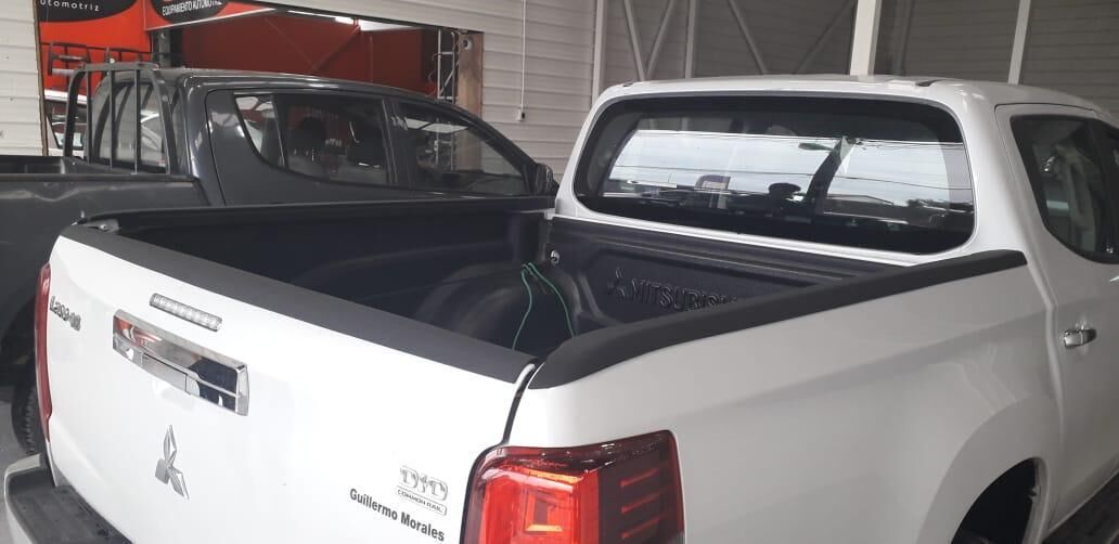 TRITON 2015 2019 TEXTURED MATTE BLACK BED RAIL CAPS