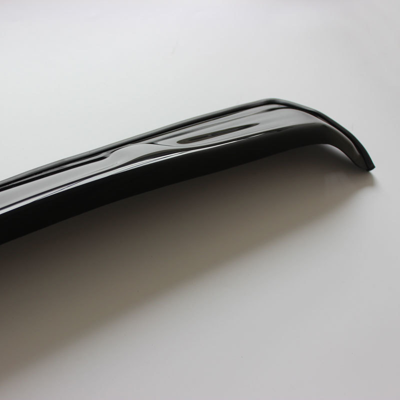NAVARA 06 BONNET GUARD
