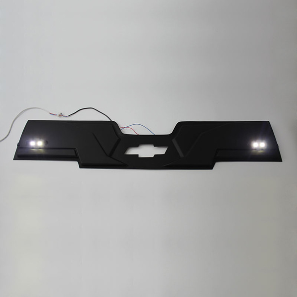 COLORADO 17 TAIL GATE NUDGE COVER WITH LED
