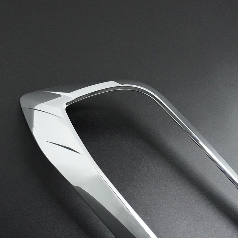 MG EXTENDER 2019 CHROME HEAD LIGHT COVER