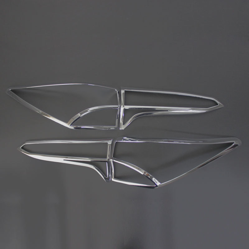 FORTUNER 15 TAIL LIGHT COVER