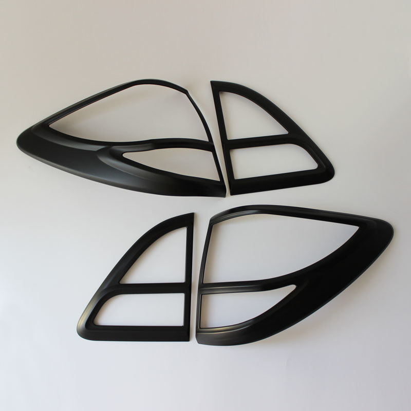 BT-50 12 TAIL LIGHT COVER